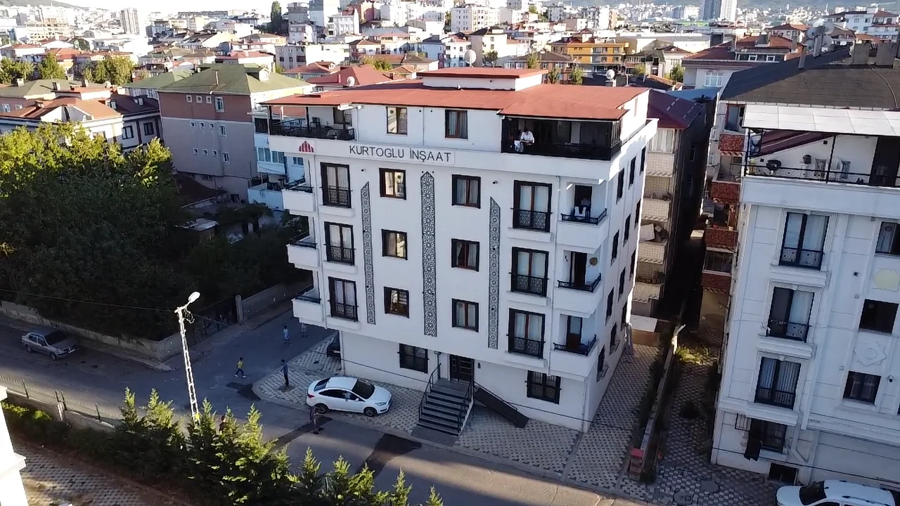 İnceler Apartmanı