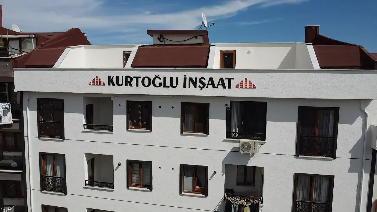 Kurtoğlu 8 Apartmanı